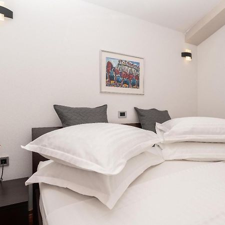 Apartments Luka Toni Krvavica Dış mekan fotoğraf