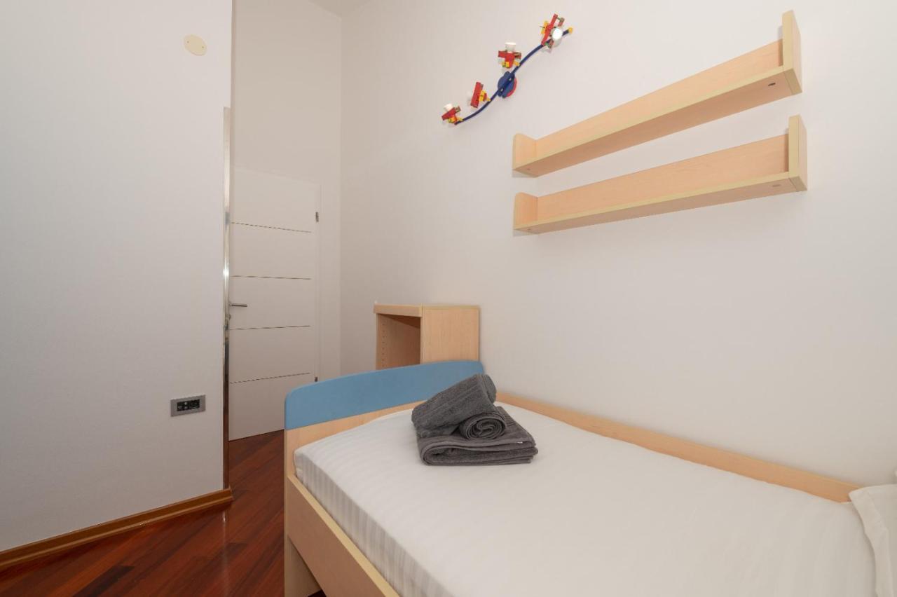 Apartments Luka Toni Krvavica Dış mekan fotoğraf